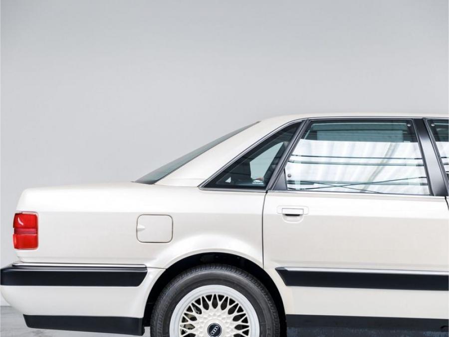 Детали экстерьера Audi V8 1990 года  (EU) (фото 5 из 84)